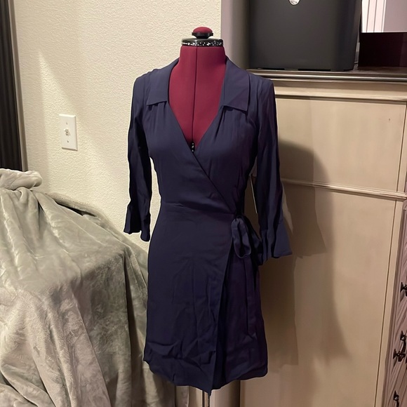 NWT Lulu’s wrap dress - Picture 1 of 8